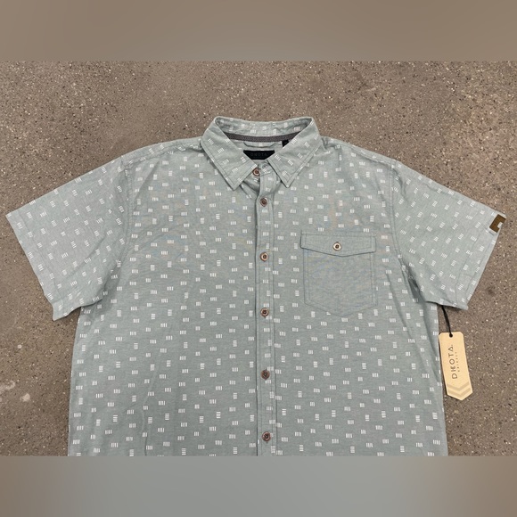 NWT Men's Dakota Grizzly Waylon Button Up Shirt size XL - Picture 3 of 9